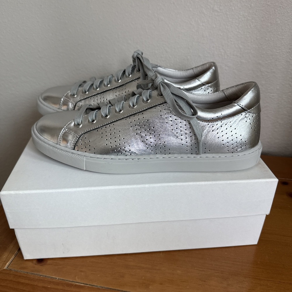 Treasure And Bond Silver Sneakers Leather Upper Women's Size  10M